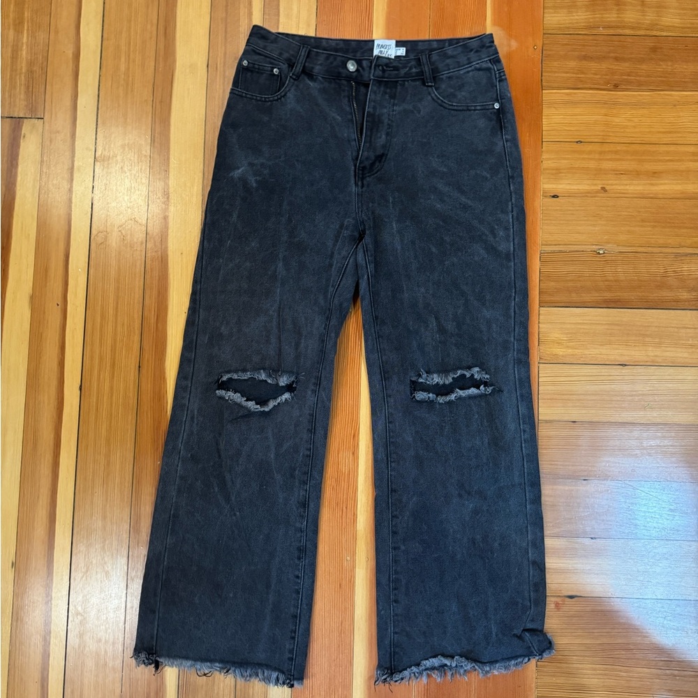 Princess Polly size 4 wide leg black jeans with rip.
